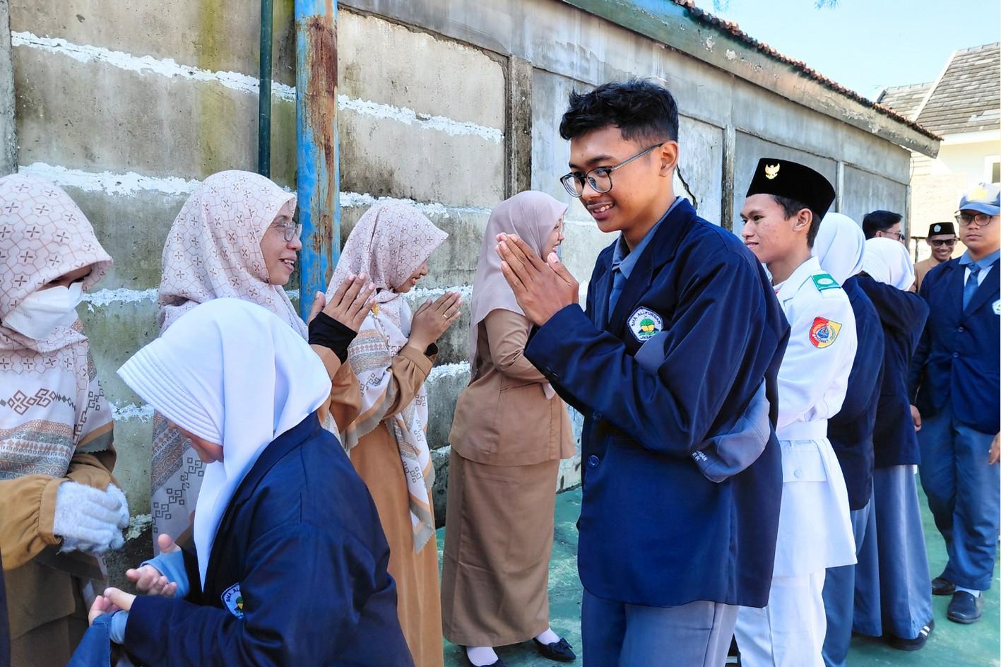 Halal Bi Halal SMA Al-Furqan Jember: Momentum Mempererat Silaturahmi dan Menguatkan Semangat Baru